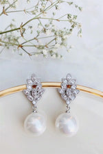 Gleam Up Pearl Earrings