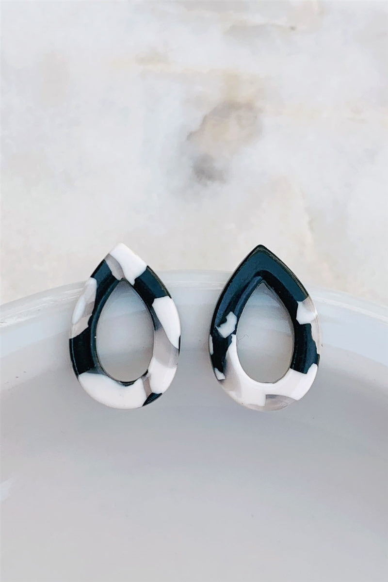 Medium Black & White Tortoise Teardrop Stud Earrings